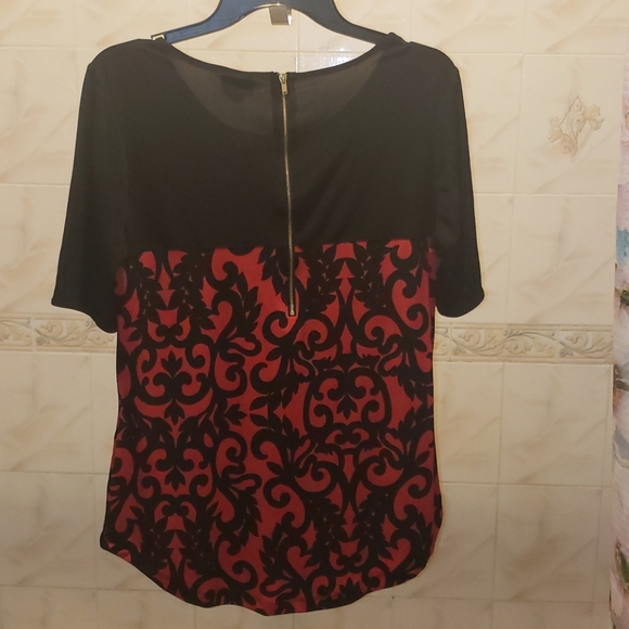 Blouse - Picture 2 of 4